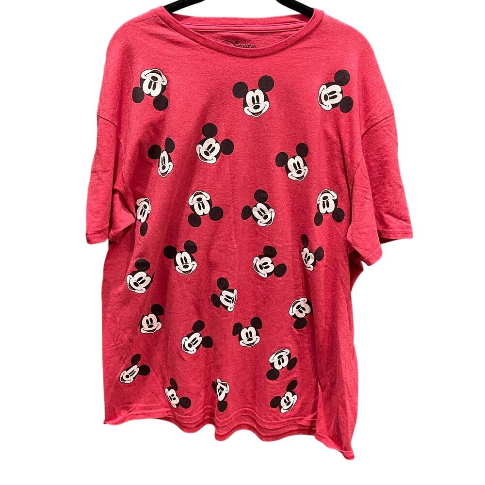 Disney XL Red T-Shirt Mickey Mouse Short Sleeve Walt Disney